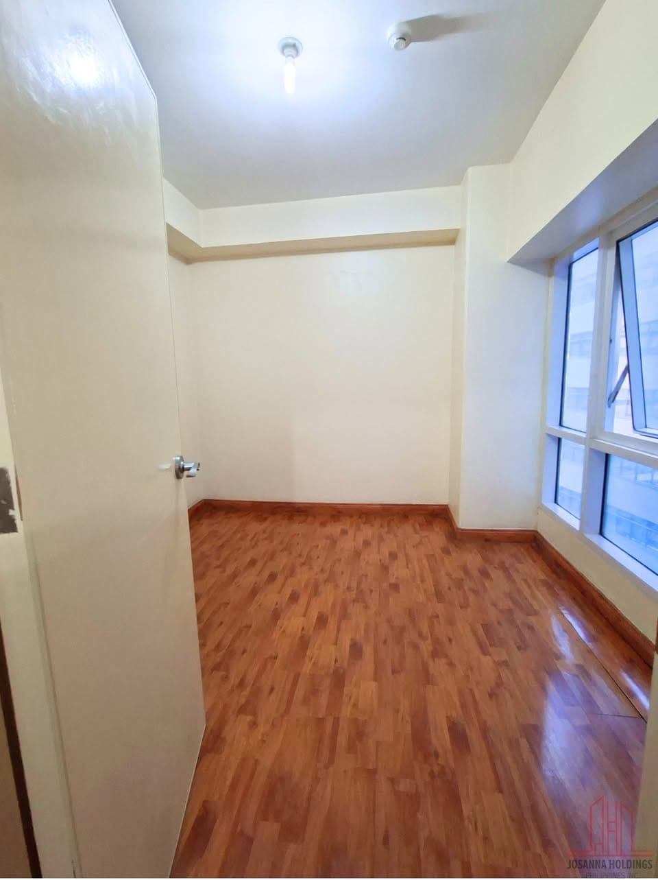 **🏷 FOR LEASE - East of Galleria** - photo 2