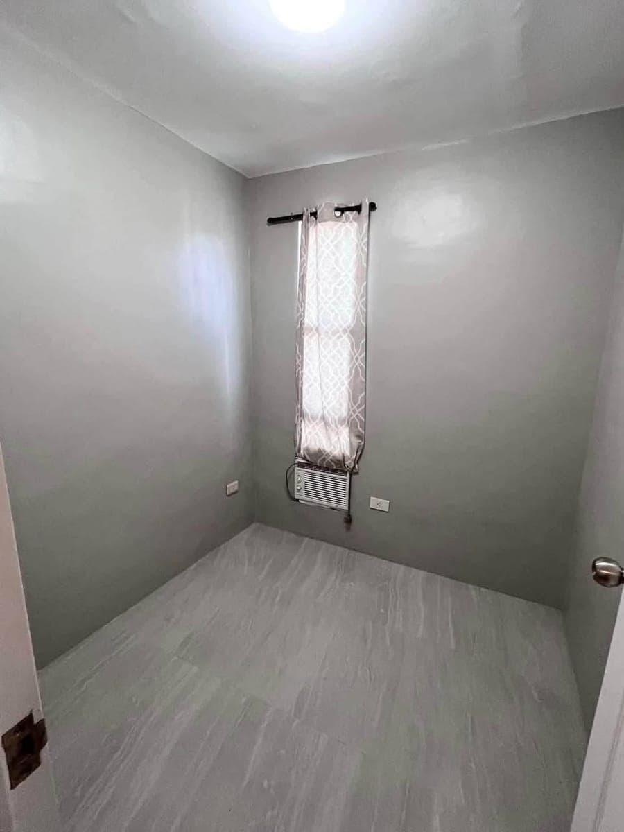 🏡 FOR RENT | 3-Bedroom Fully Furnished Townhouse - photo 3