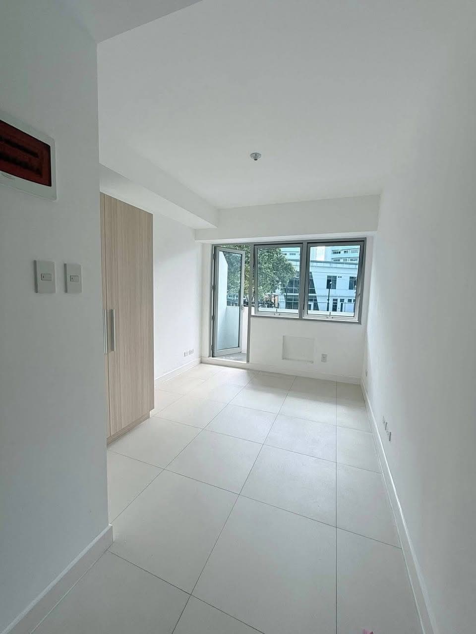 RUSH CONDO FOR RENT The Residences at Commonwealth (TRC) - photo 2