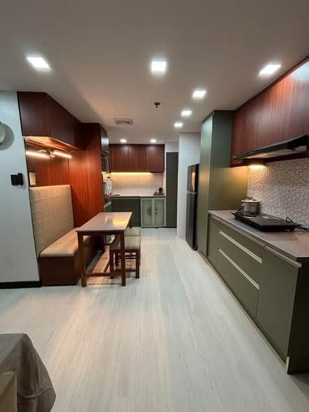 FOR LEASE: Fully Furnished Newly Renovated 2 Bedroom Unit at The Sapphire Residences, BGC, Taguig - photo 1