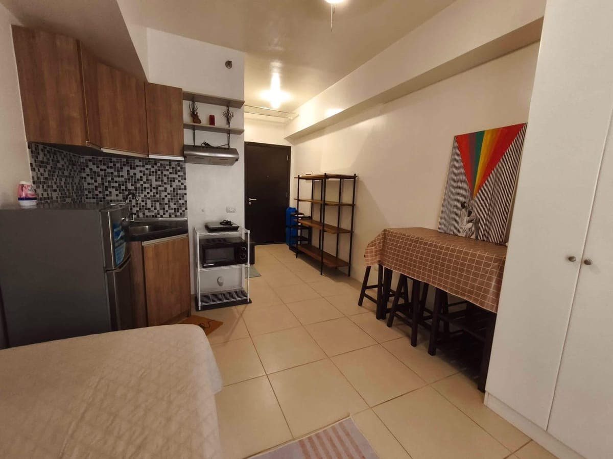 FOR RENT: ₱17,000/month. | Inclusive Association dues - photo 9