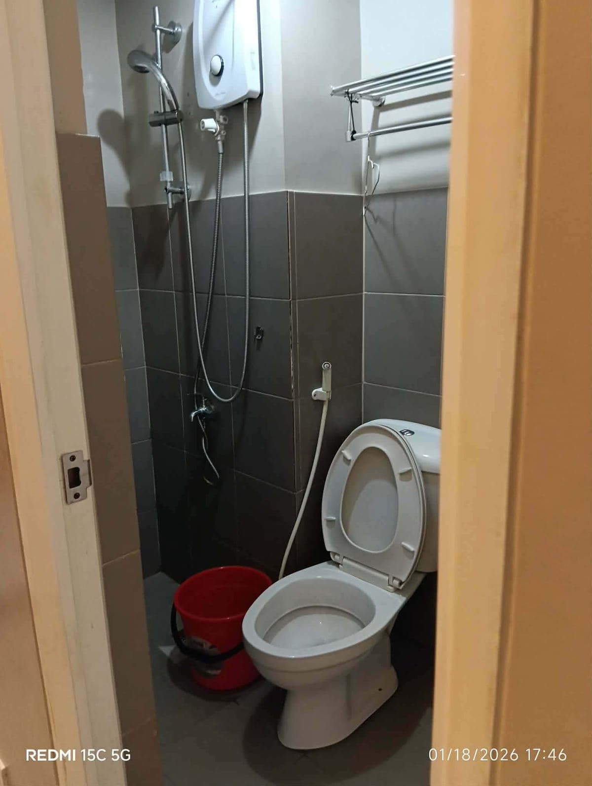 FOR RENT: ₱18,000/month. | Inclusive association dues - photo 9