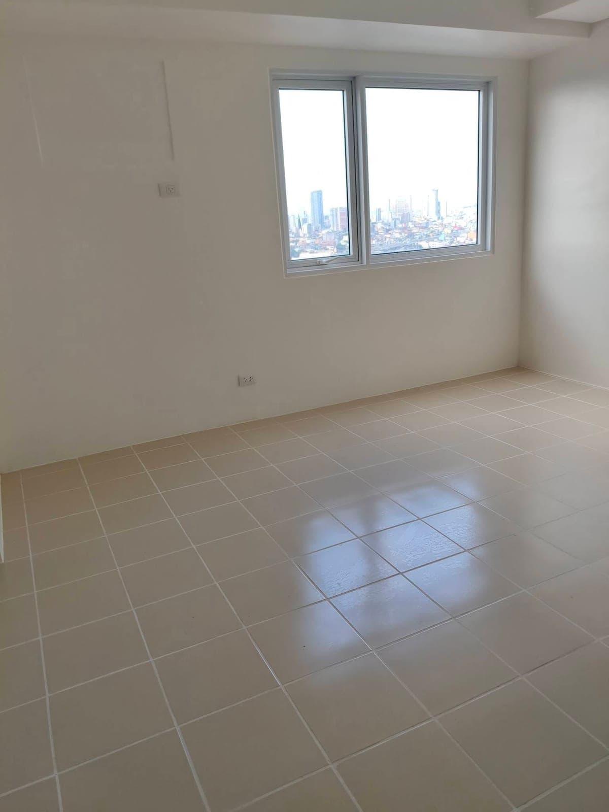 Brand new Condo for rent near PUP and LRT2 V. Mapa. Never pa na tirhan. - photo 2