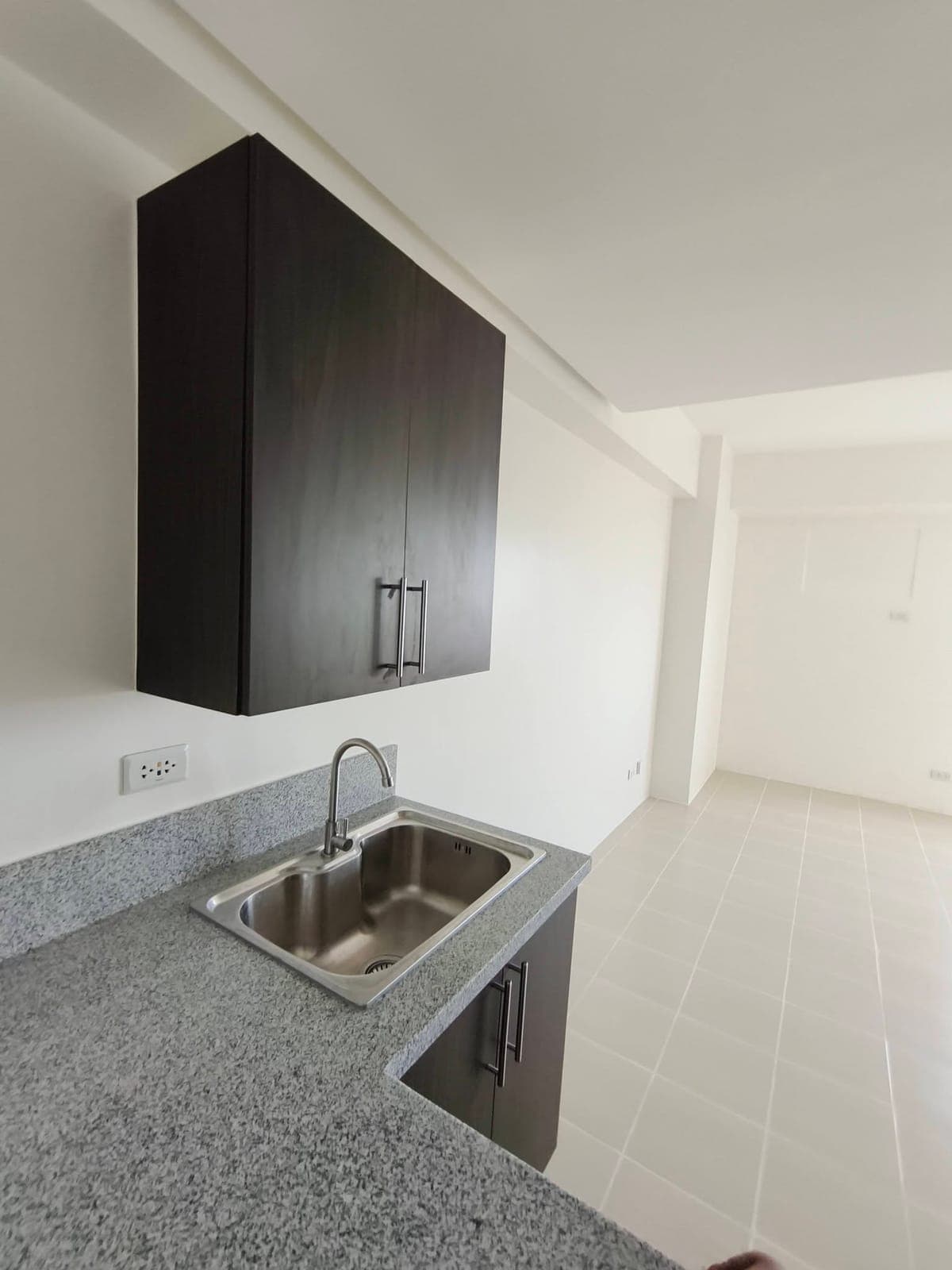 Brand new Condo for rent near PUP and LRT2 V. Mapa. Never pa na tirhan. - photo 17