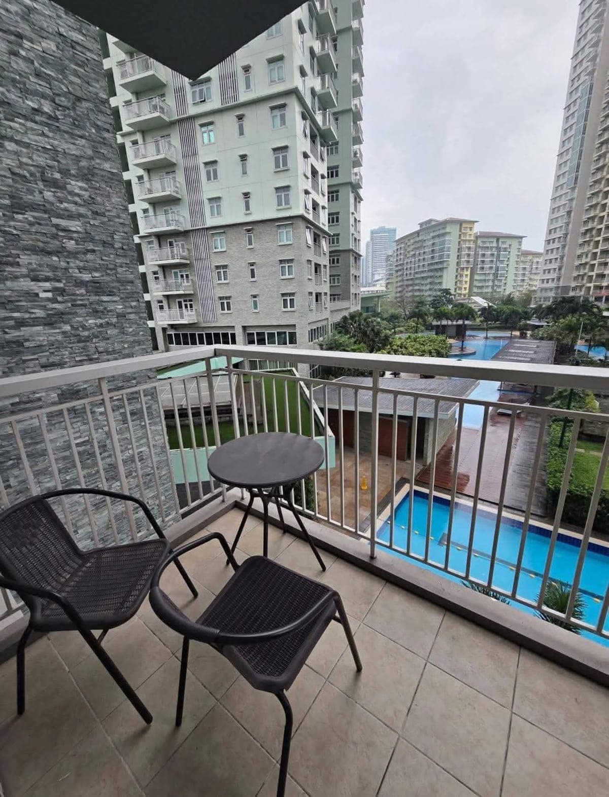 2BR UNIT FOR RENT IN SERENDRA SEQUOIA BGC - photo 6