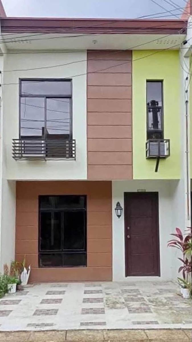 Town House for rent - photo 1