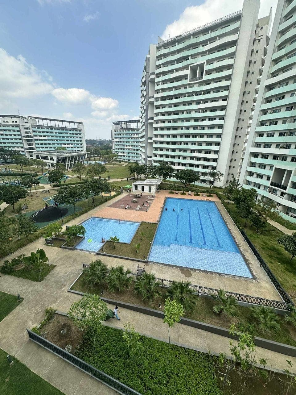 𝗙𝗢𝗥 𝗥𝗘𝗡𝗧 - photo 1