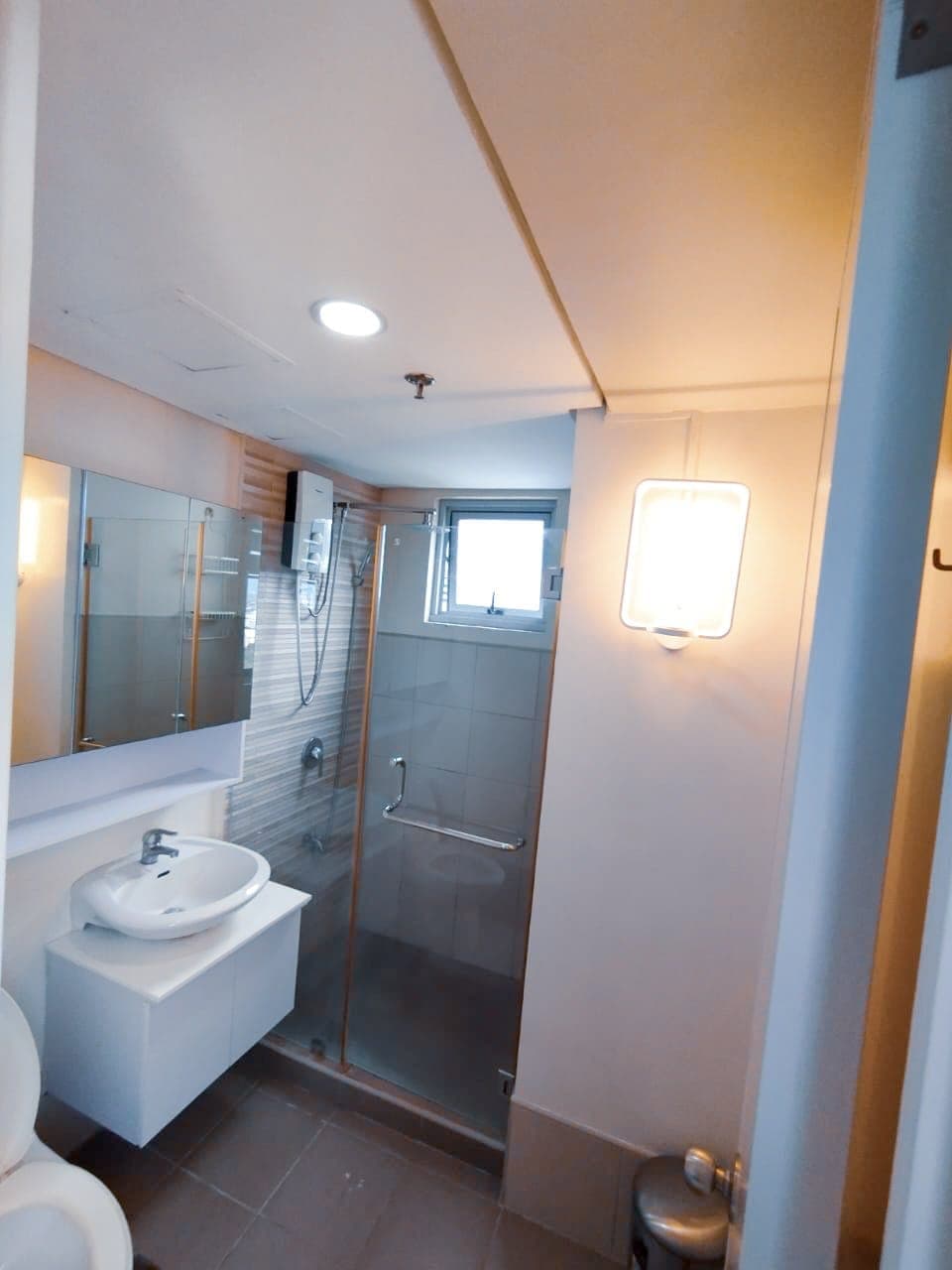 2BR BGC CONDO FOR RENT� - photo 1