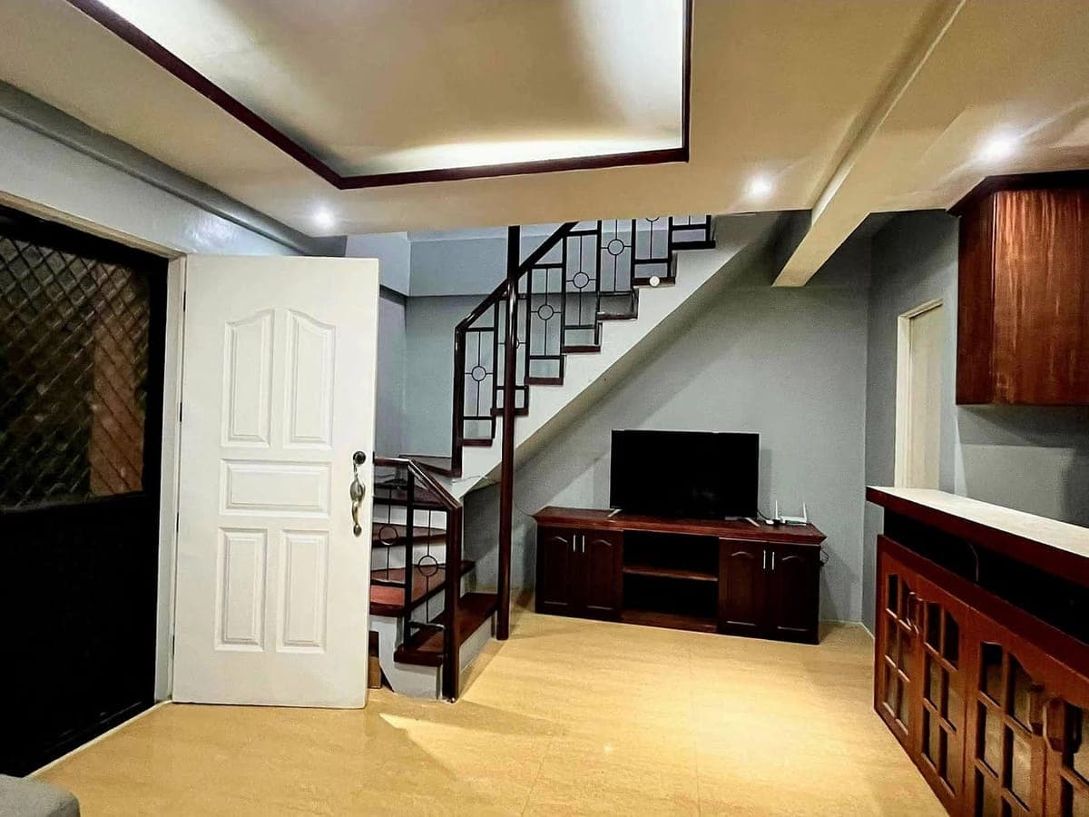 🔥 FRESH ON THE MARKET 🔥 - photo 2