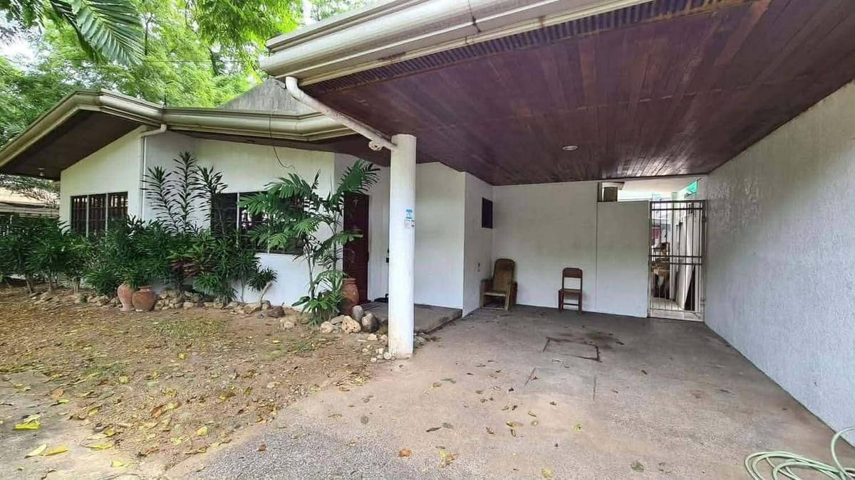 FOR RENT | Furnished House in Alwana Village, Cugman – CDO - photo 1