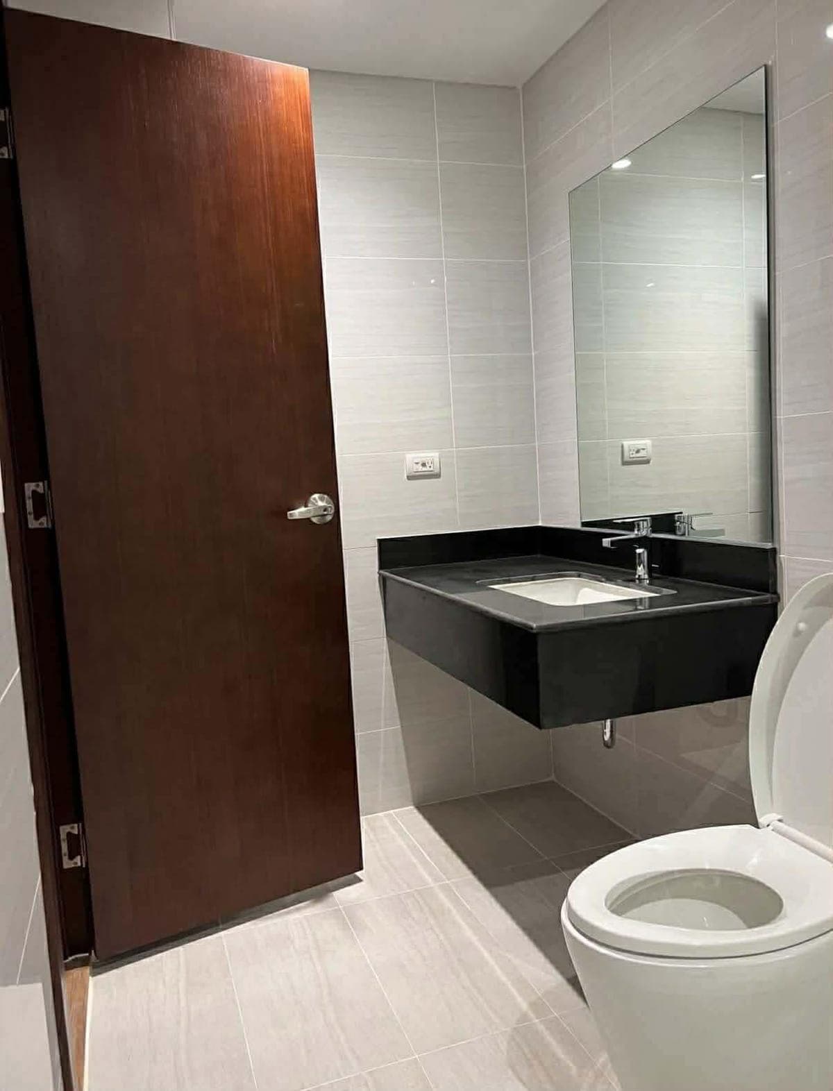 1BR UNIT FOR RENT IN VERVE TOWER 2 BGC - photo 2