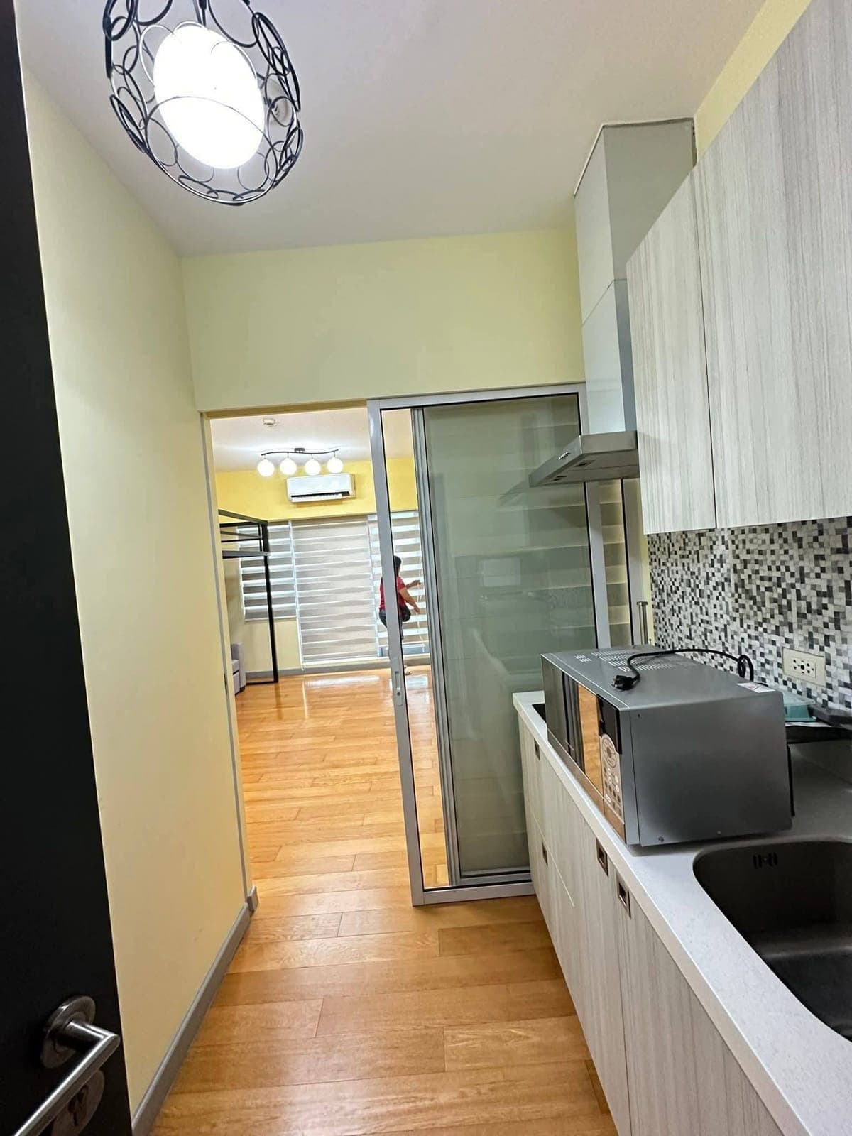 📍 CONDO UNIT FOR LEASE - photo 3