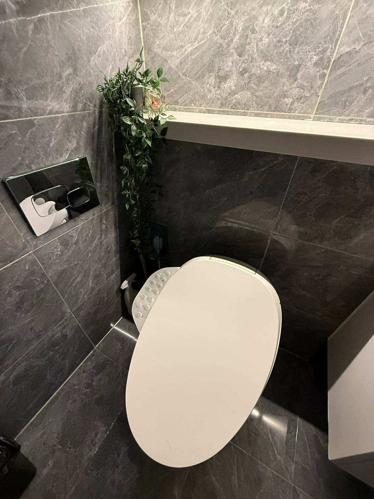 For lease: The Trion Tower - photo 11