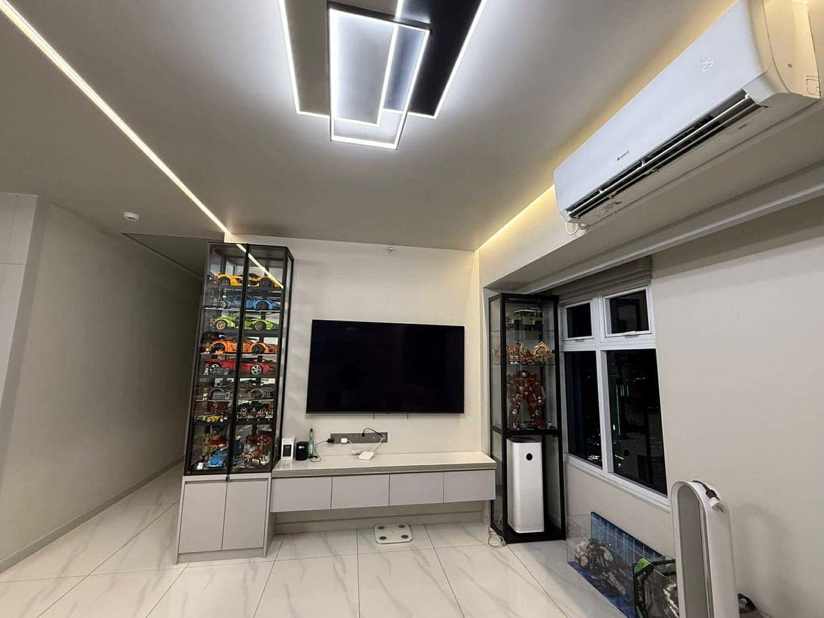 For lease: The Trion Tower - photo 14