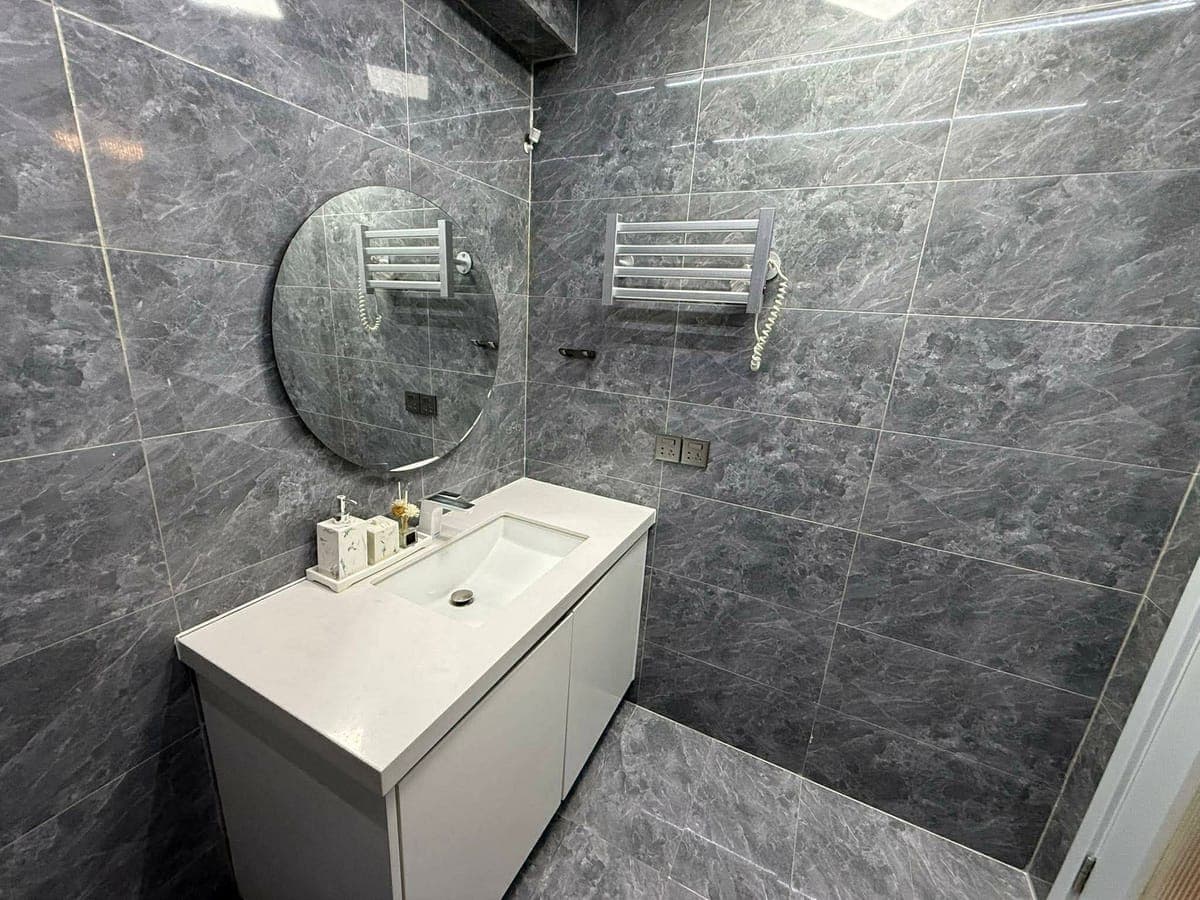 For lease: The Trion Tower - photo 4