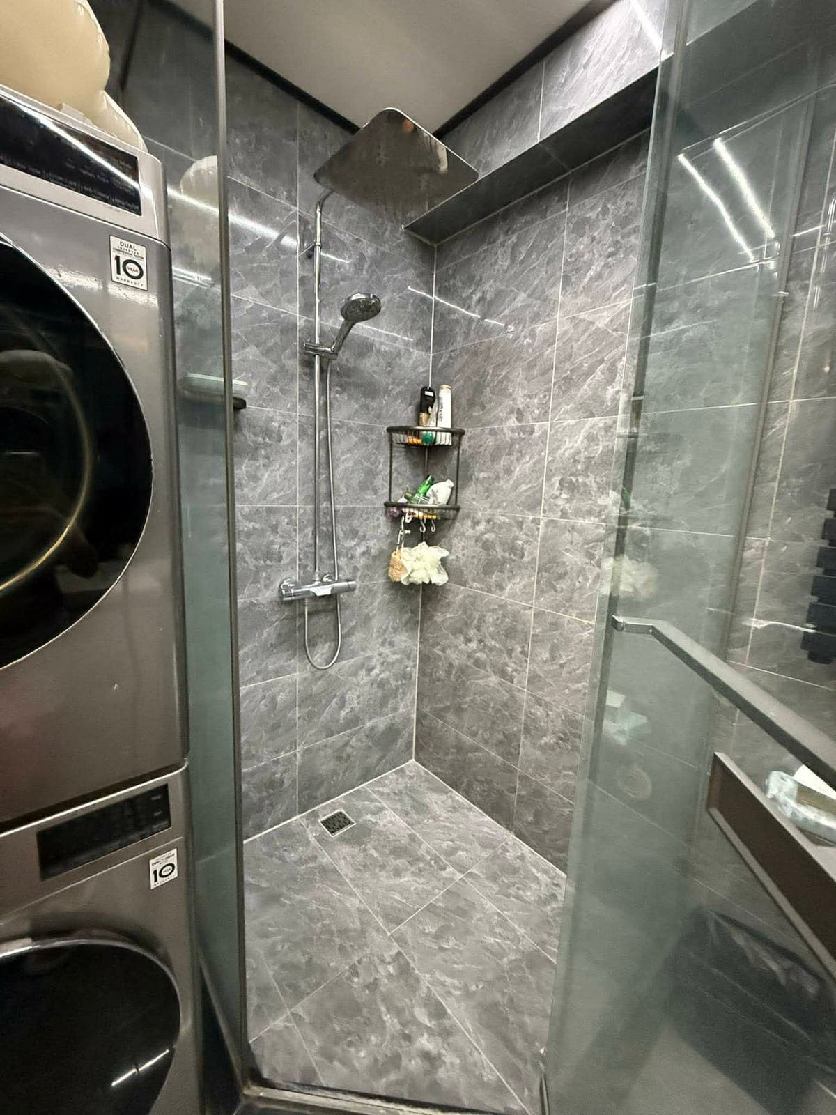 For lease: The Trion Tower - photo 6