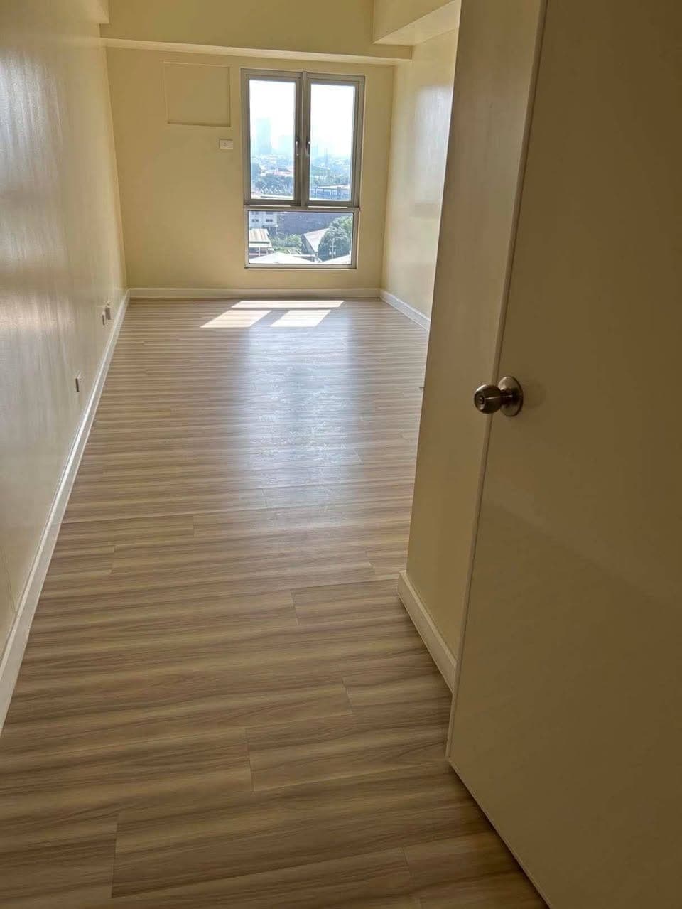 For Rent Avida towers Cloverleaf balintawak Studio With AC and Heater 14k 1month adv 1month Dep. bnew Unit - photo 1