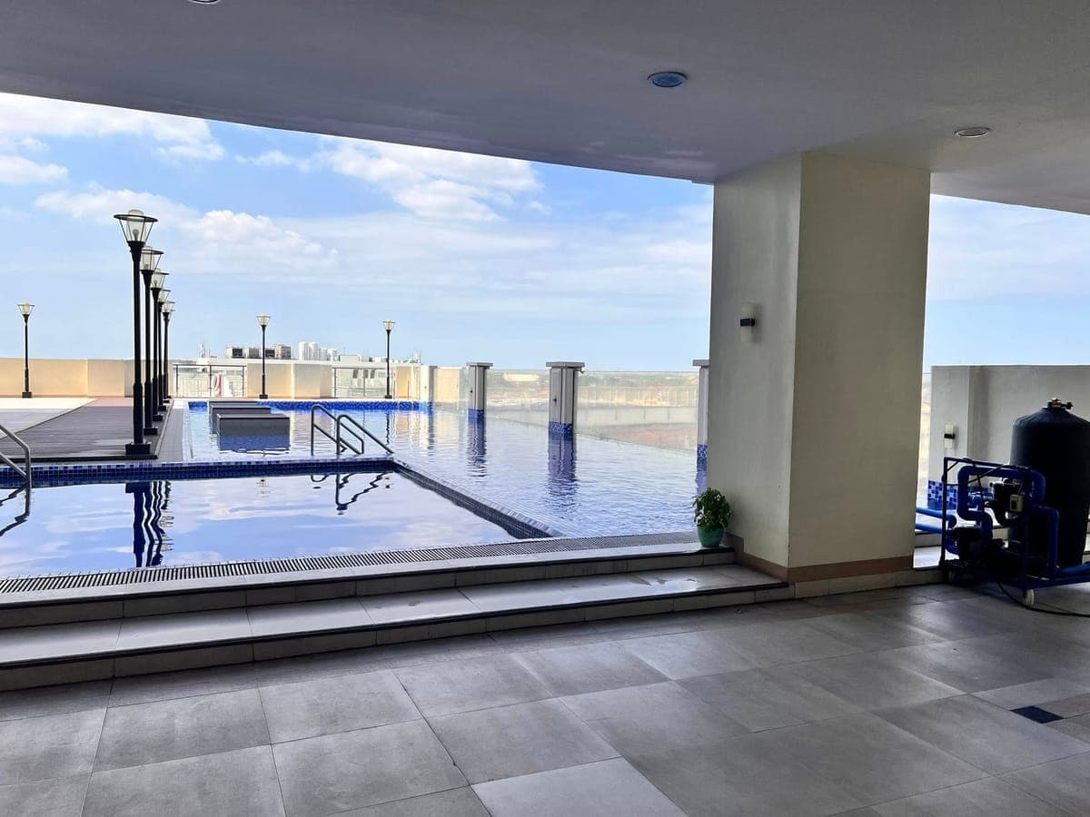 1 Bedroom For Rent! - photo 2