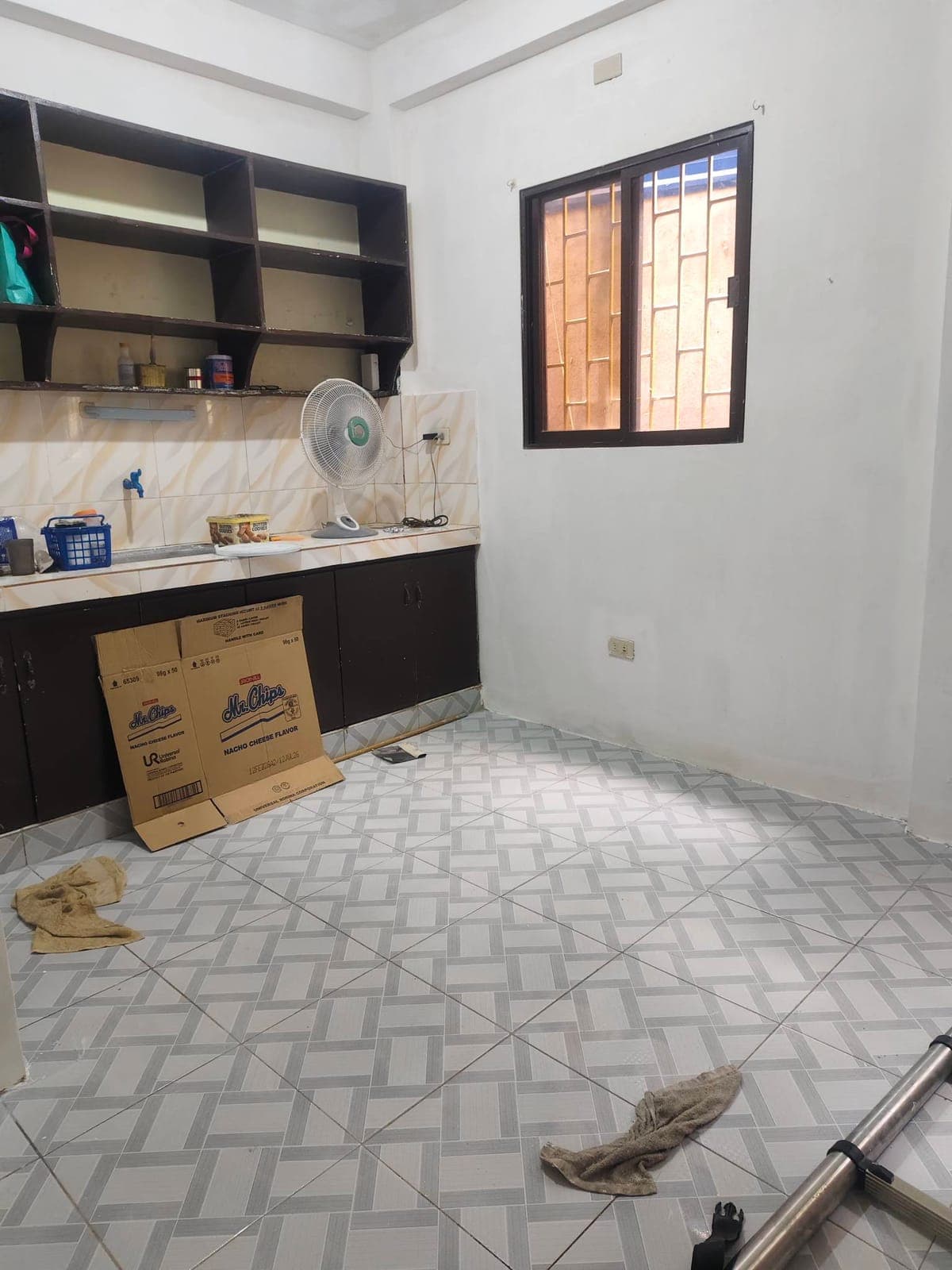 AVAILABLE ROOM FOR RENT - photo 4