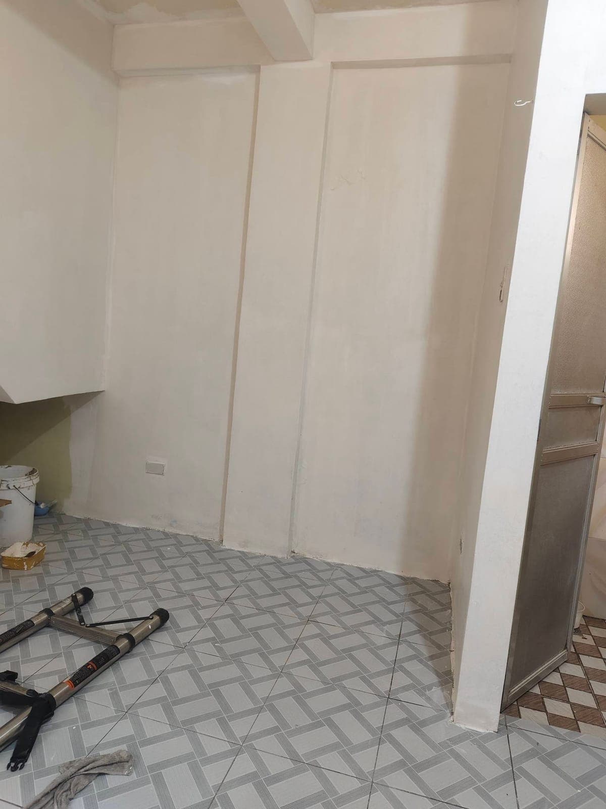 AVAILABLE ROOM FOR RENT - photo 6