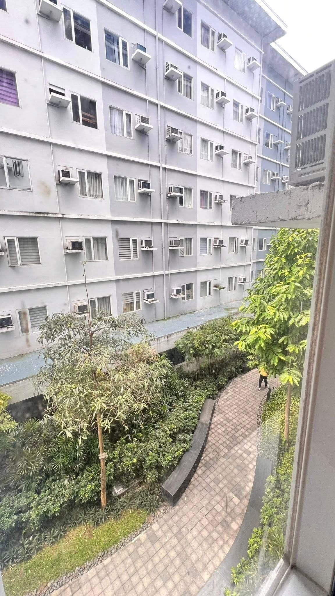 2BR semi furnished unit, for longterm lease - photo 2