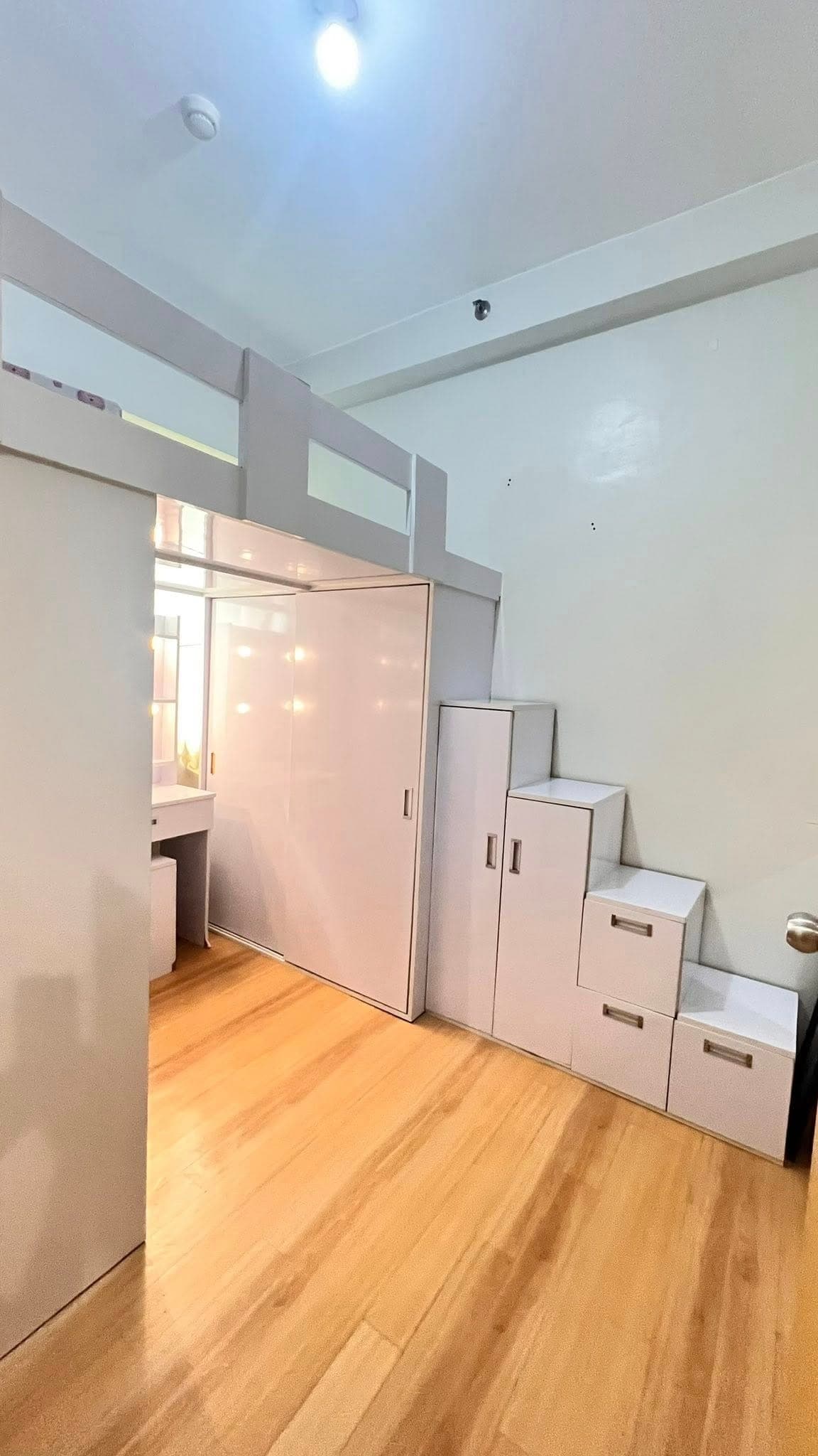 2BR semi furnished unit, for longterm lease - photo 13