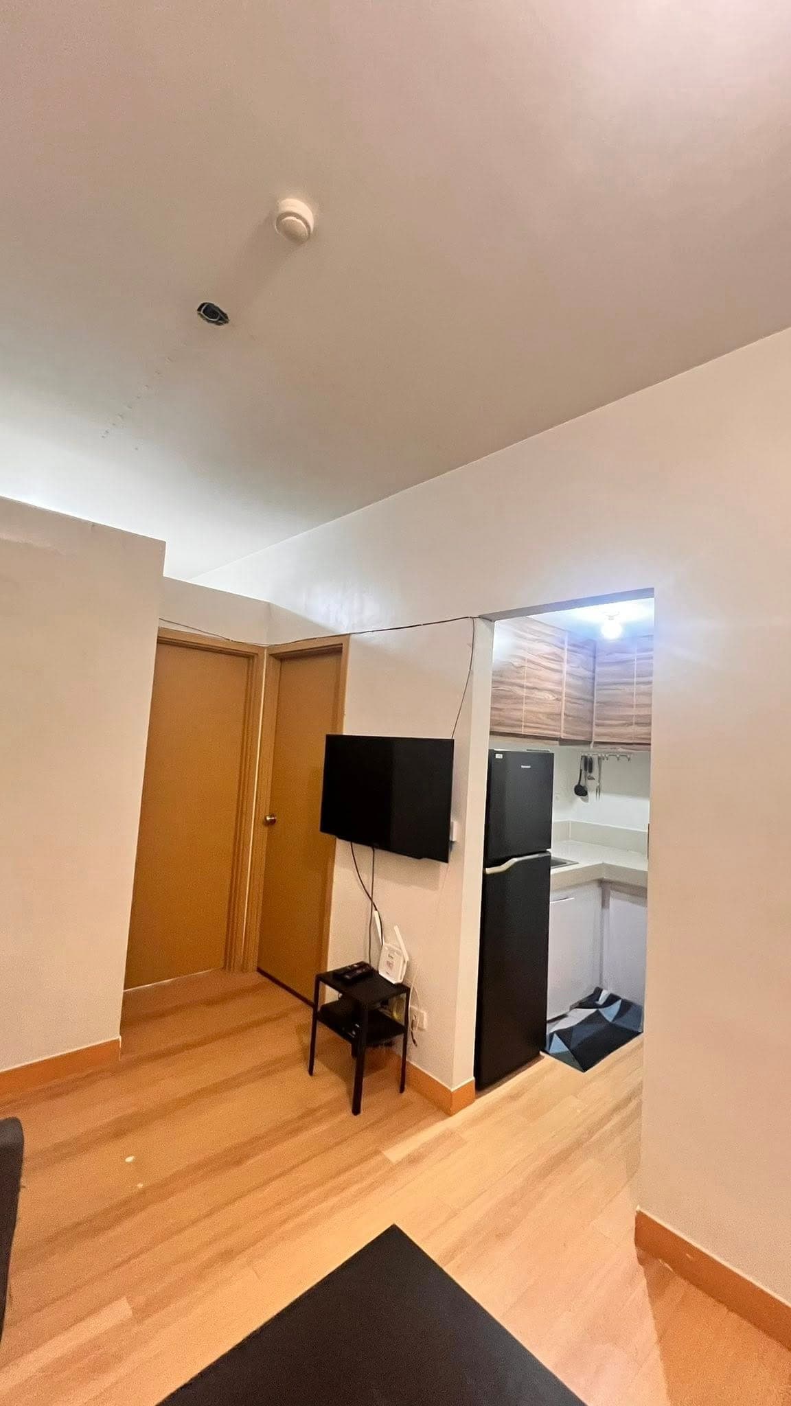 2BR semi furnished unit, for longterm lease - photo 5