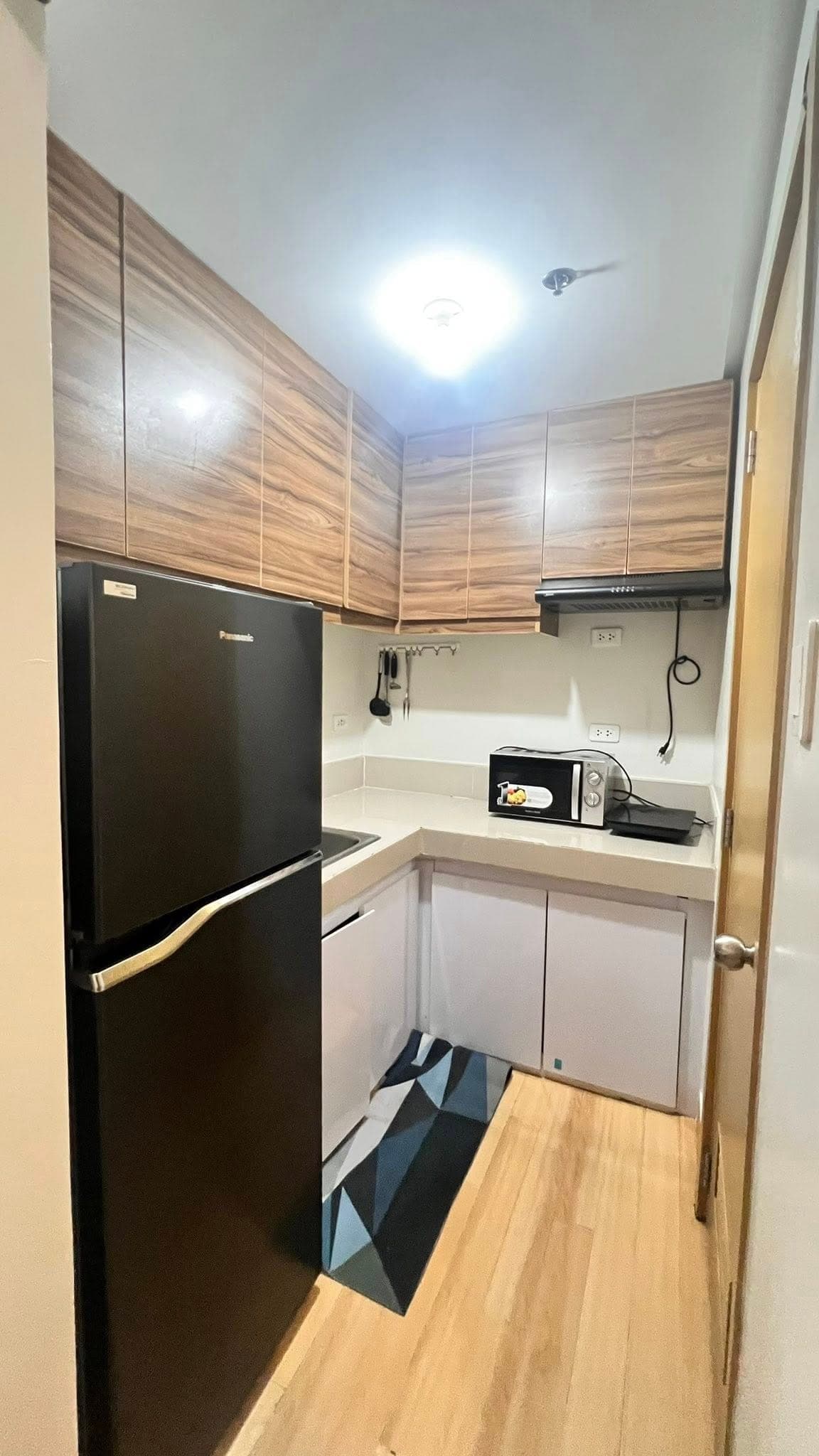 2BR semi furnished unit, for longterm lease - photo 6