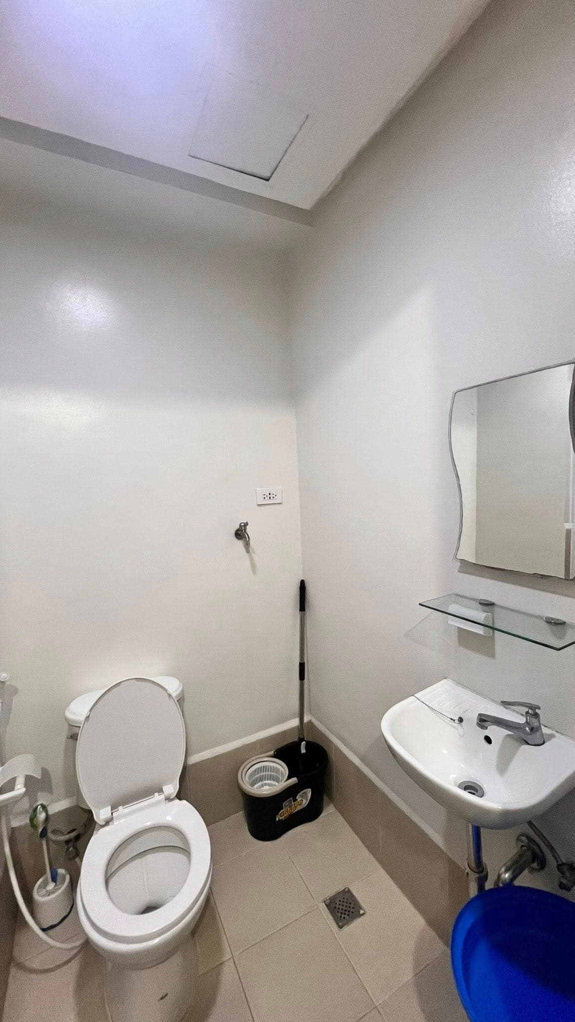 2BR semi furnished unit, for longterm lease - photo 7