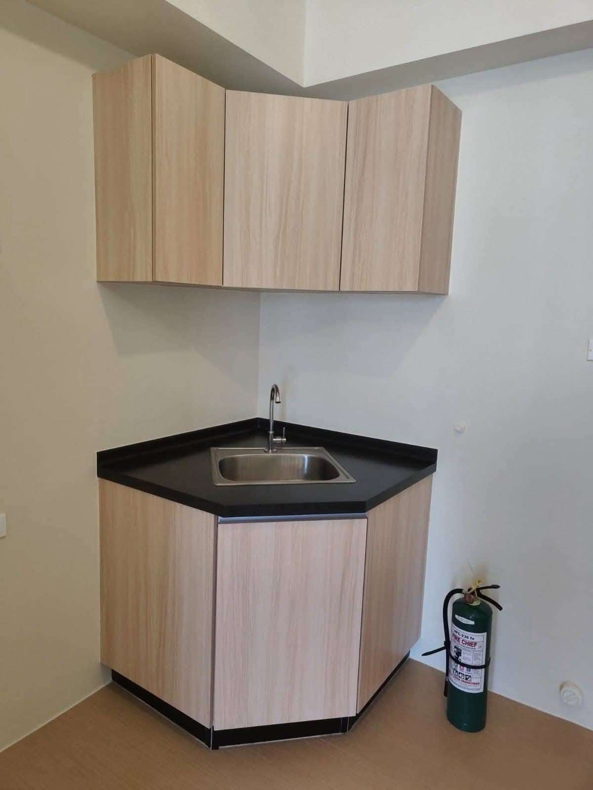 RUSH CONDO FOR RENT – ₱11,000/month (Assoc. Dues Included!) 1 month adv 1 month dep only - photo 2