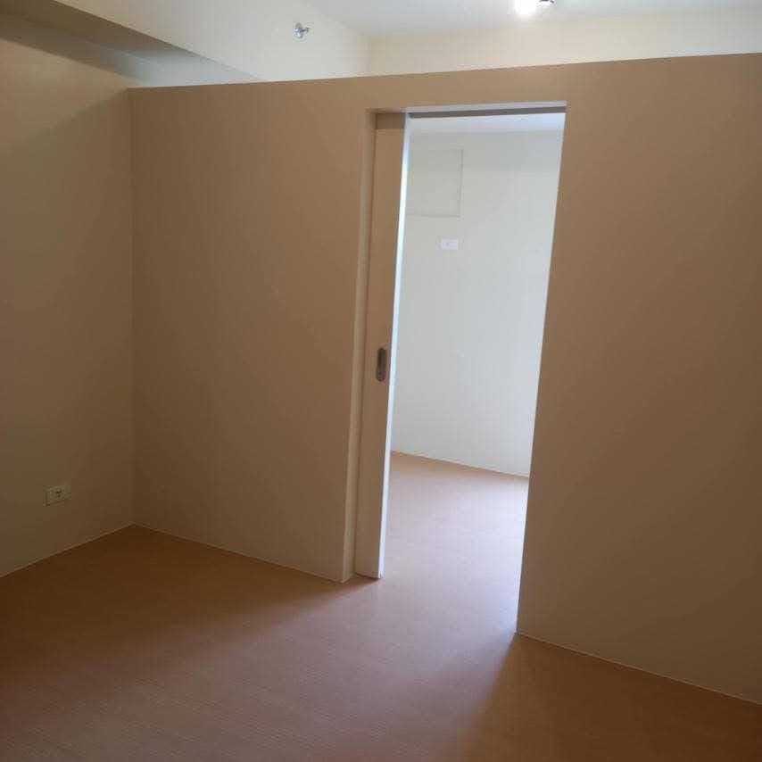 RUSH CONDO FOR RENT – ₱11,000/month (Assoc. Dues Included!) 1 month adv 1 month dep only - photo 5