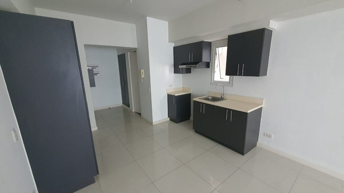 For lease: - photo 1