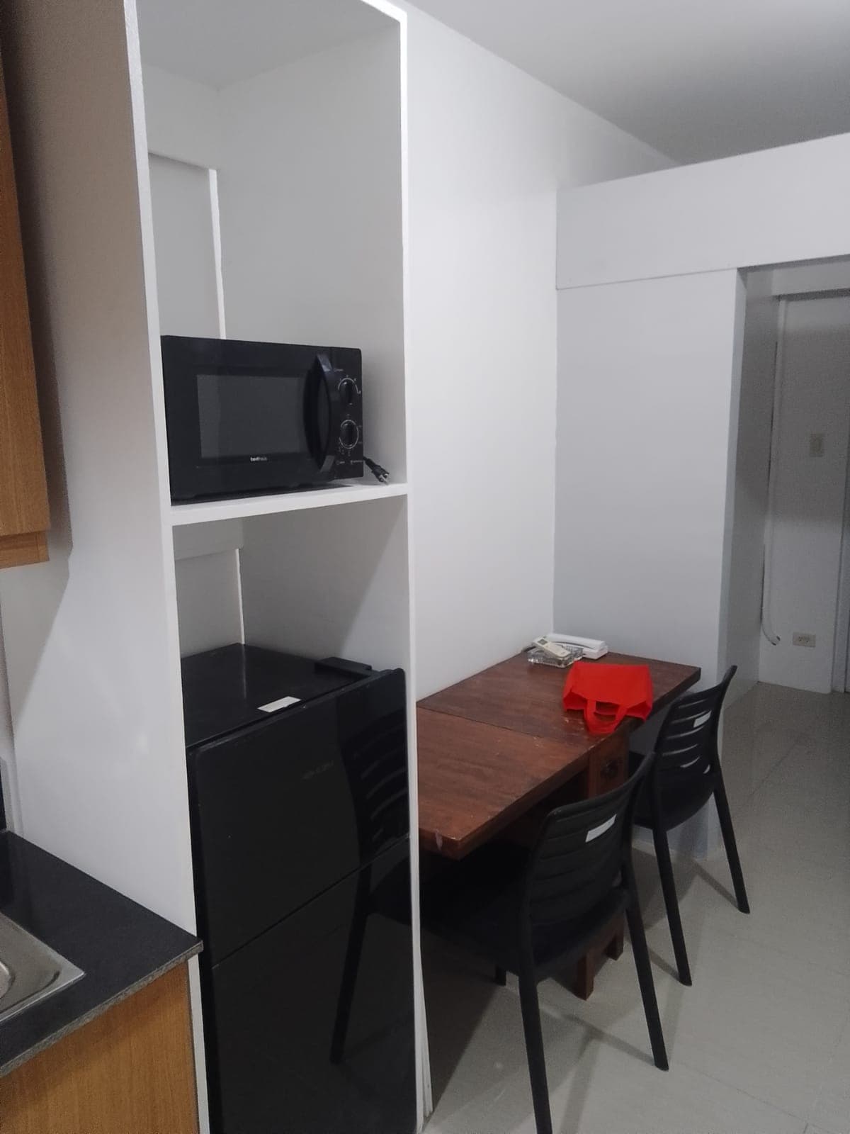 For Lease: - photo 1