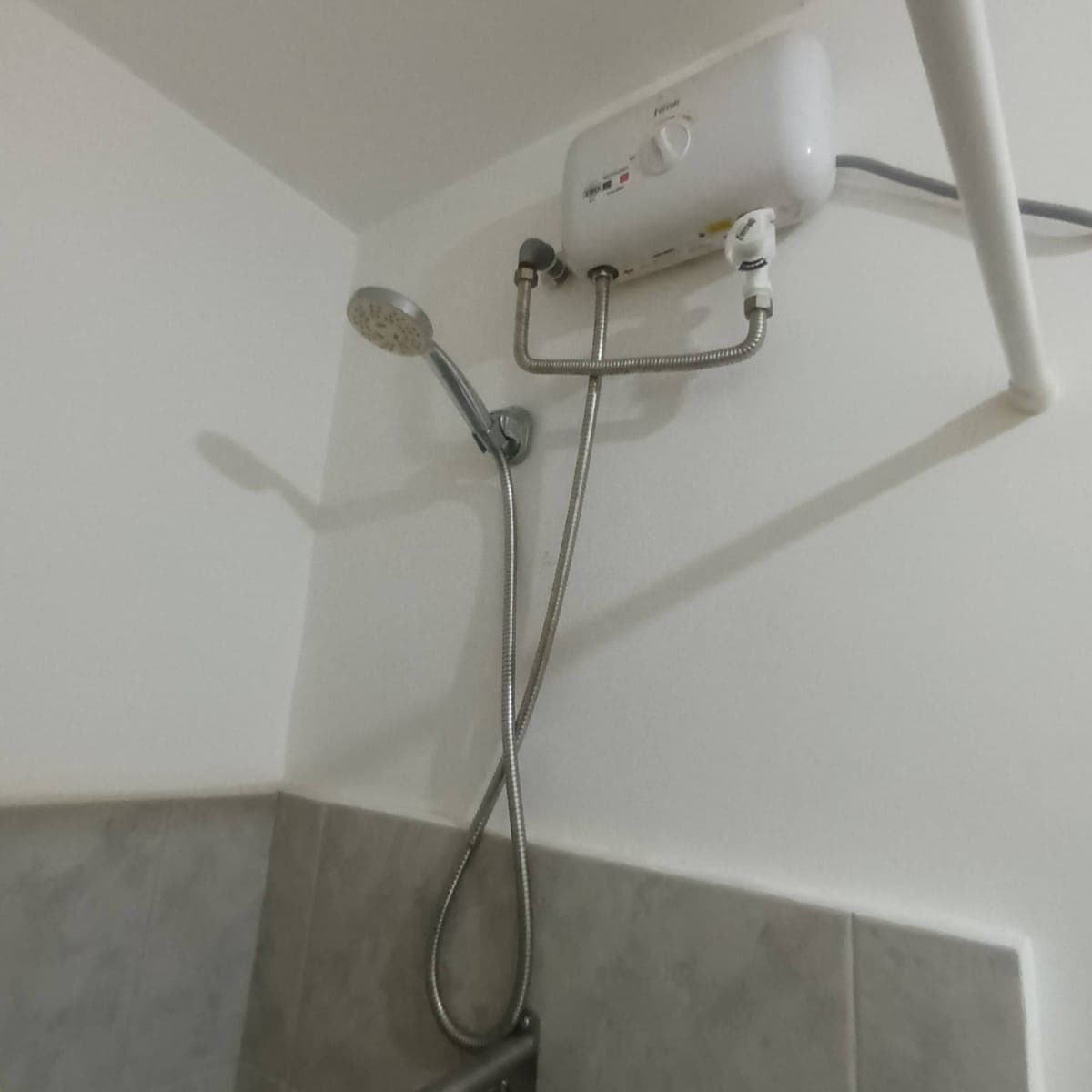 For Rent 1 Bedroom Unit - photo 3