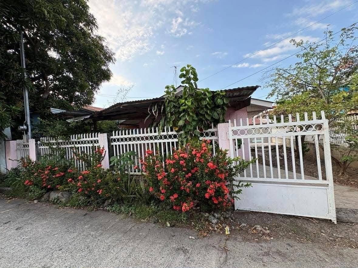 Gated house for rent - photo 4