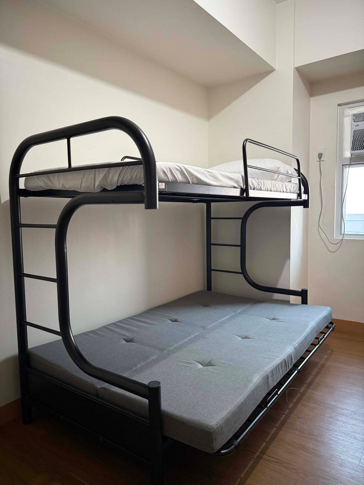 For Lease - photo 11