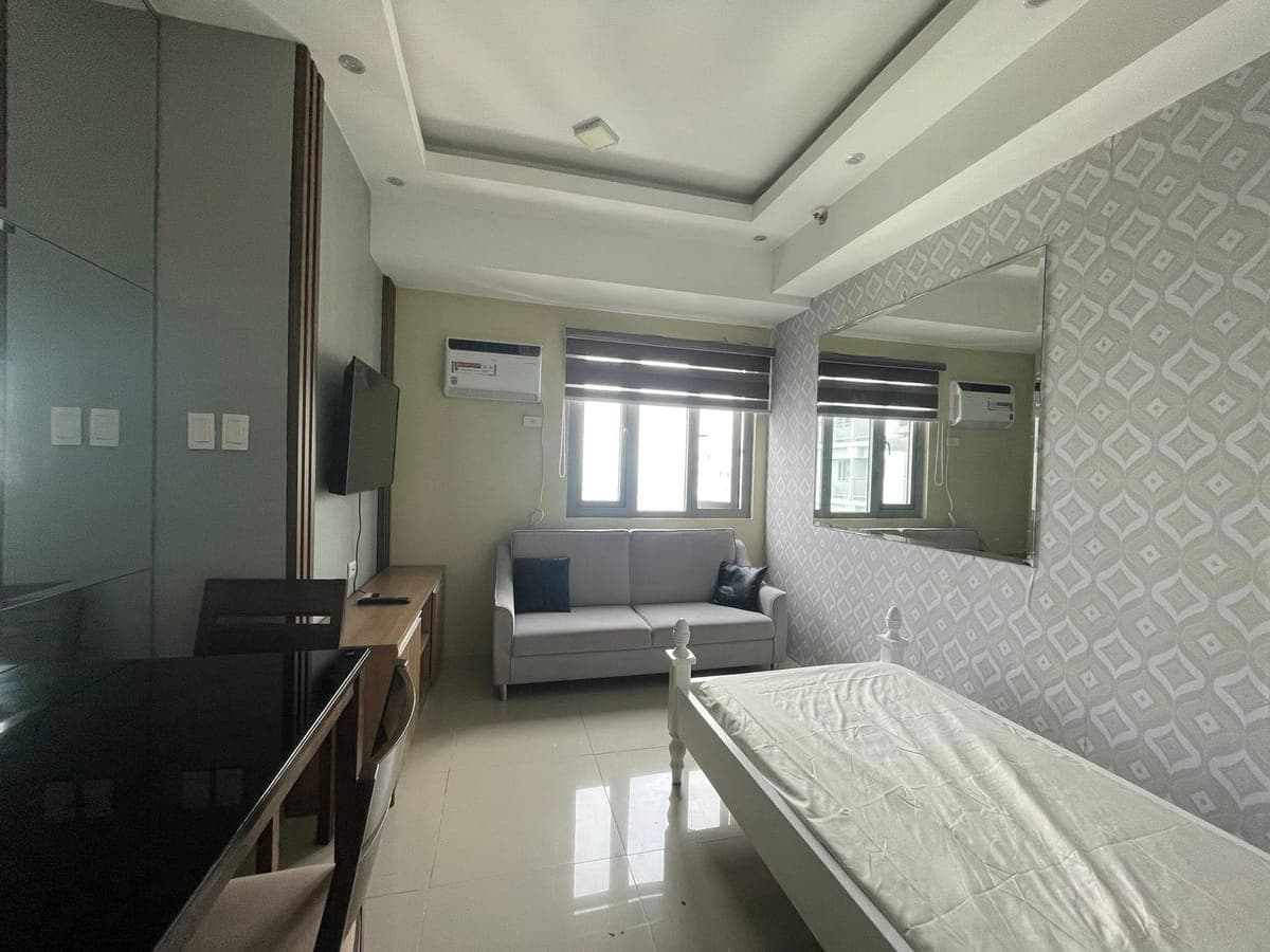 For Rent: - photo 1