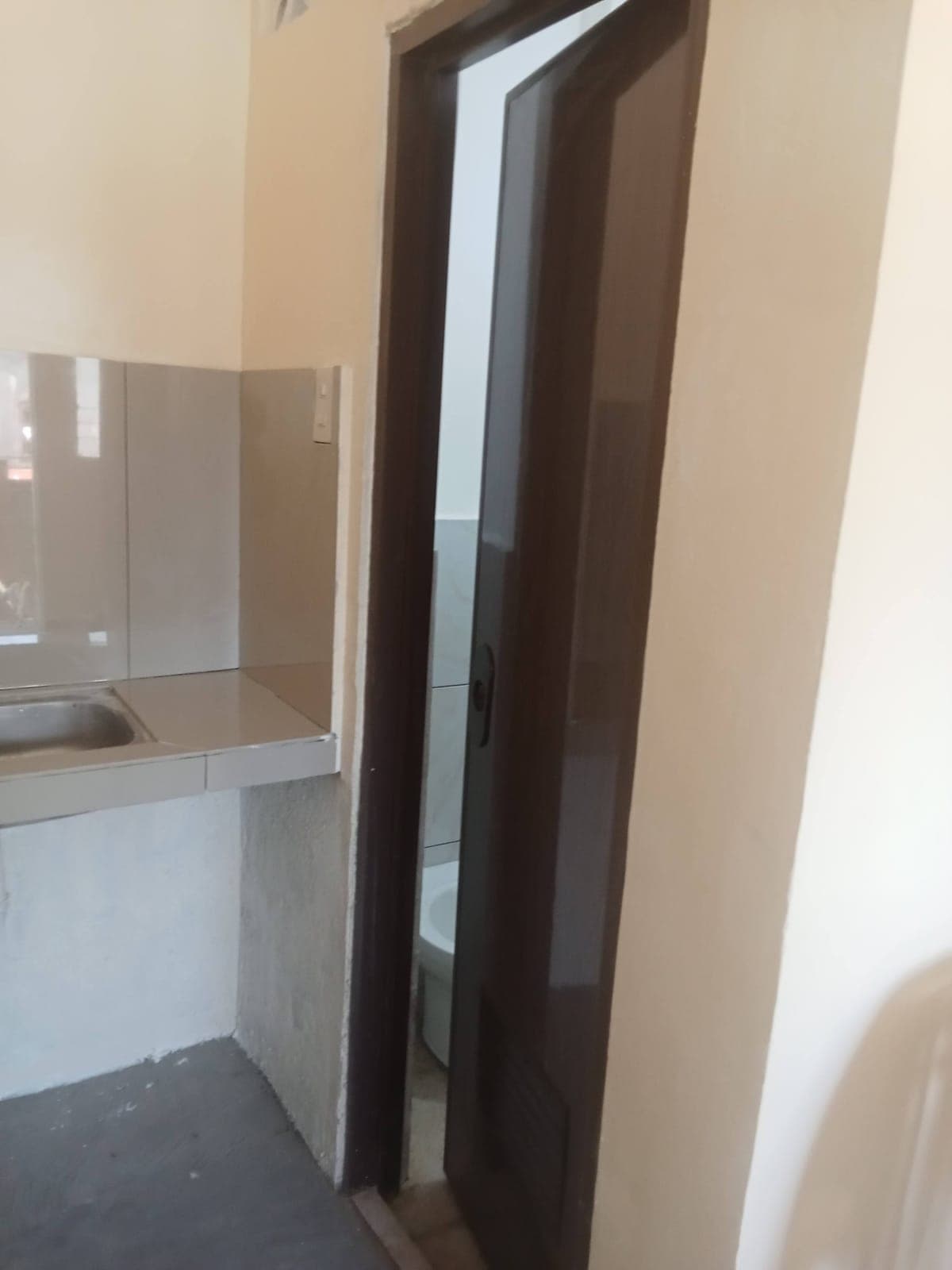 Room For Rent - photo 1