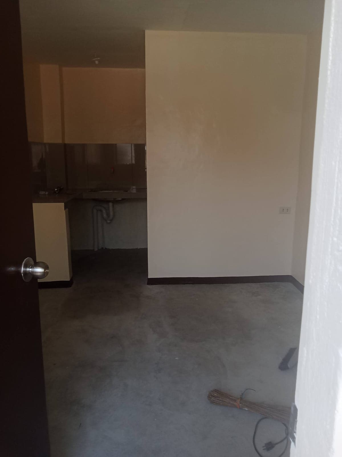 Room For Rent - photo 4