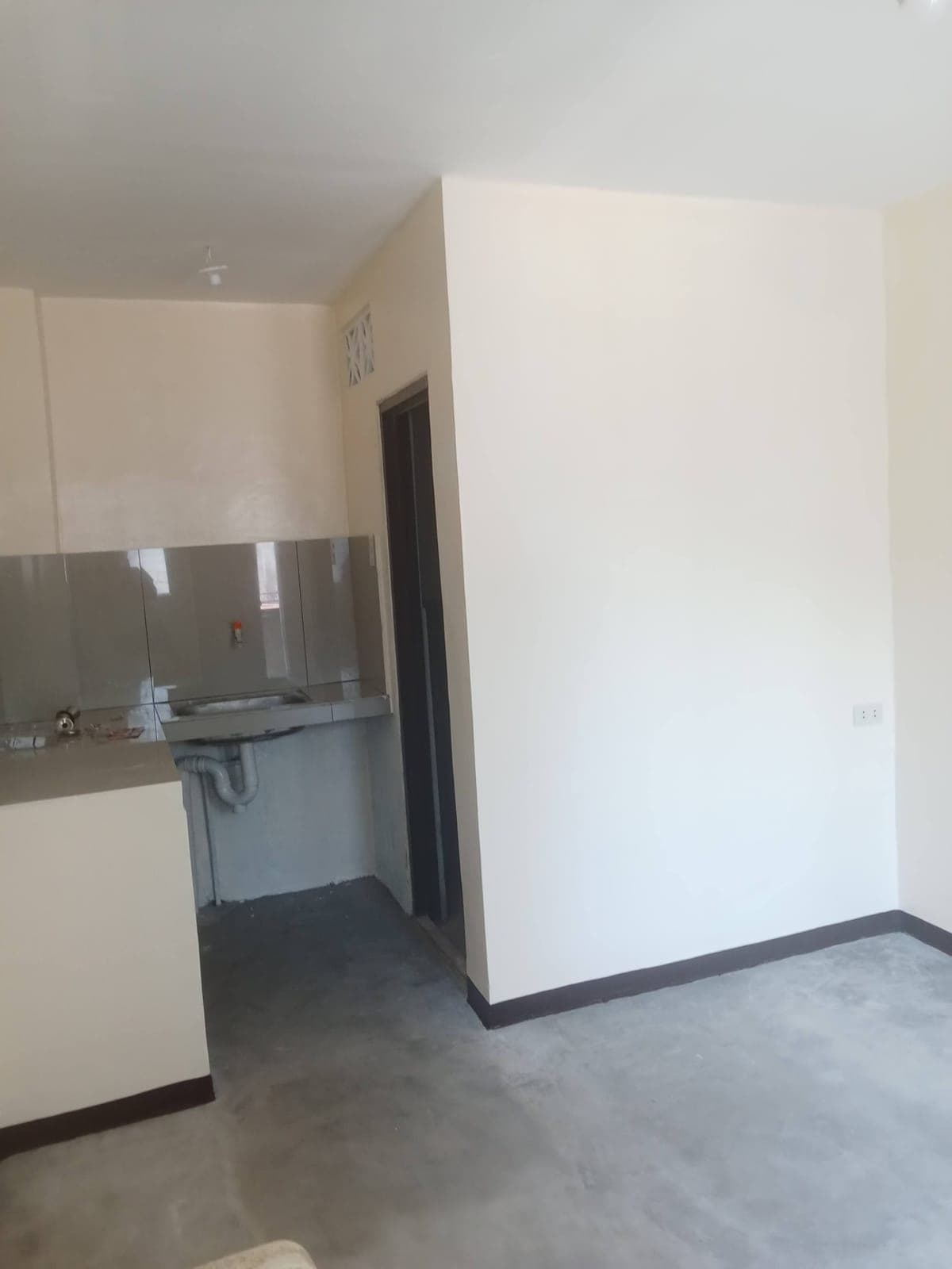 Room For Rent - photo 5