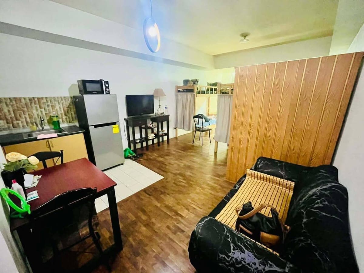 Makati condo Male sharing near rcbc plaza and Makati med - photo 2