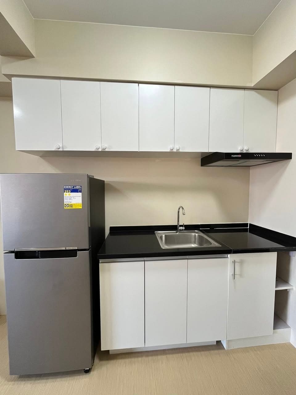 🌻CONDO FOR RENT 🌻 - photo 3