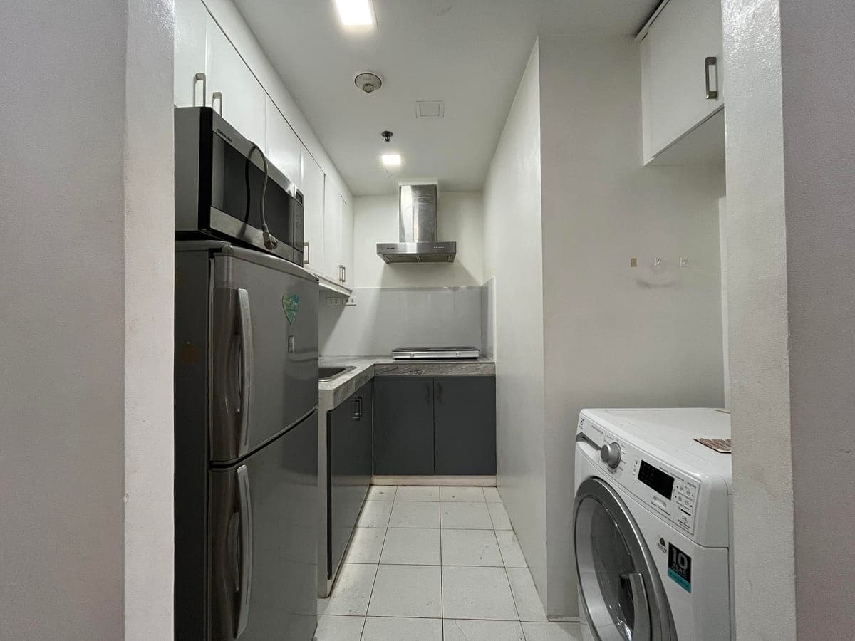 1BR for Lease in Forbeswood Heights BGC - photo 2