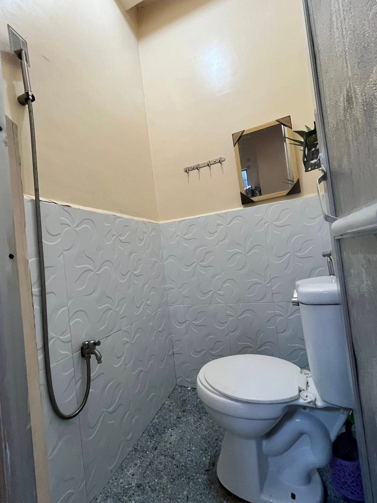 ✅2 bedrooms, good for 4-6 pax, all with window- cool breeze+ natural light - photo 2