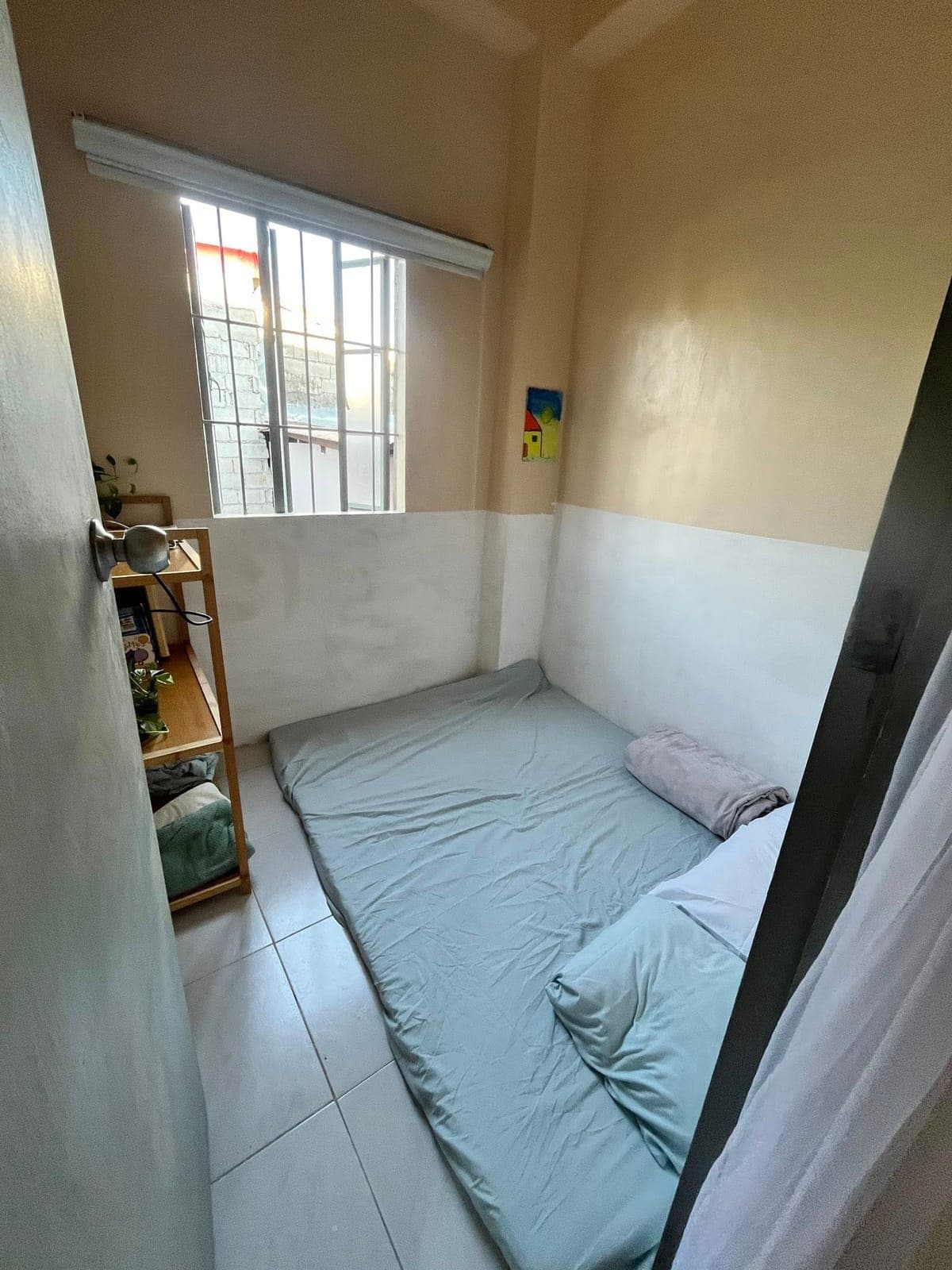 ✅2 bedrooms, good for 4-6 pax, all with window- cool breeze+ natural light - photo 4