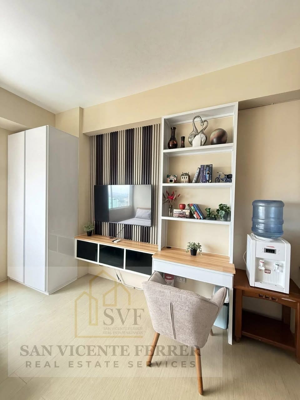 FULLY FURNISHED STUDIO UNIT - photo 3