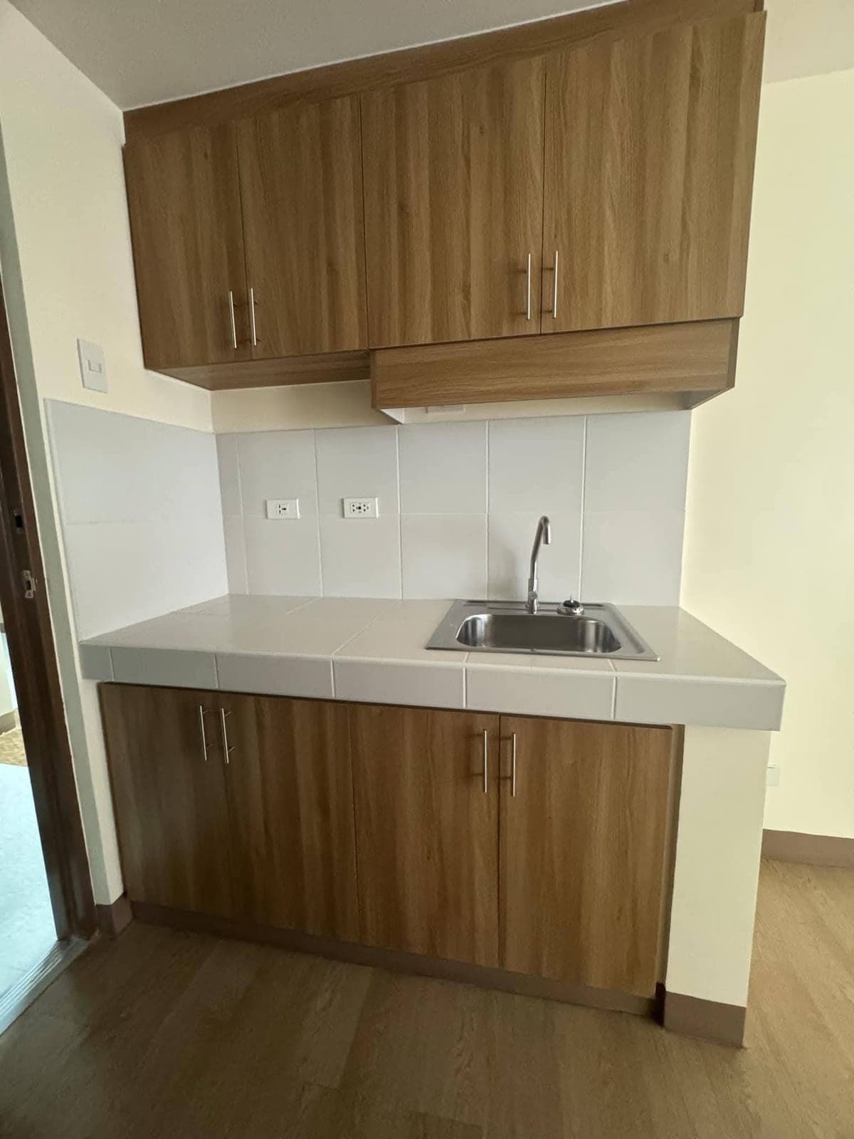 Condo for Rent: Available mid of May onwards - photo 10