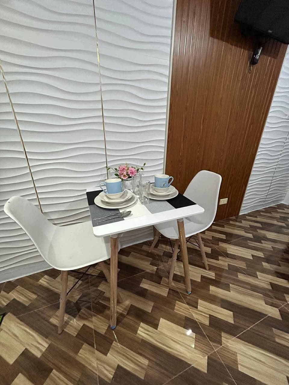 Familia Apartment For Rent - photo 4