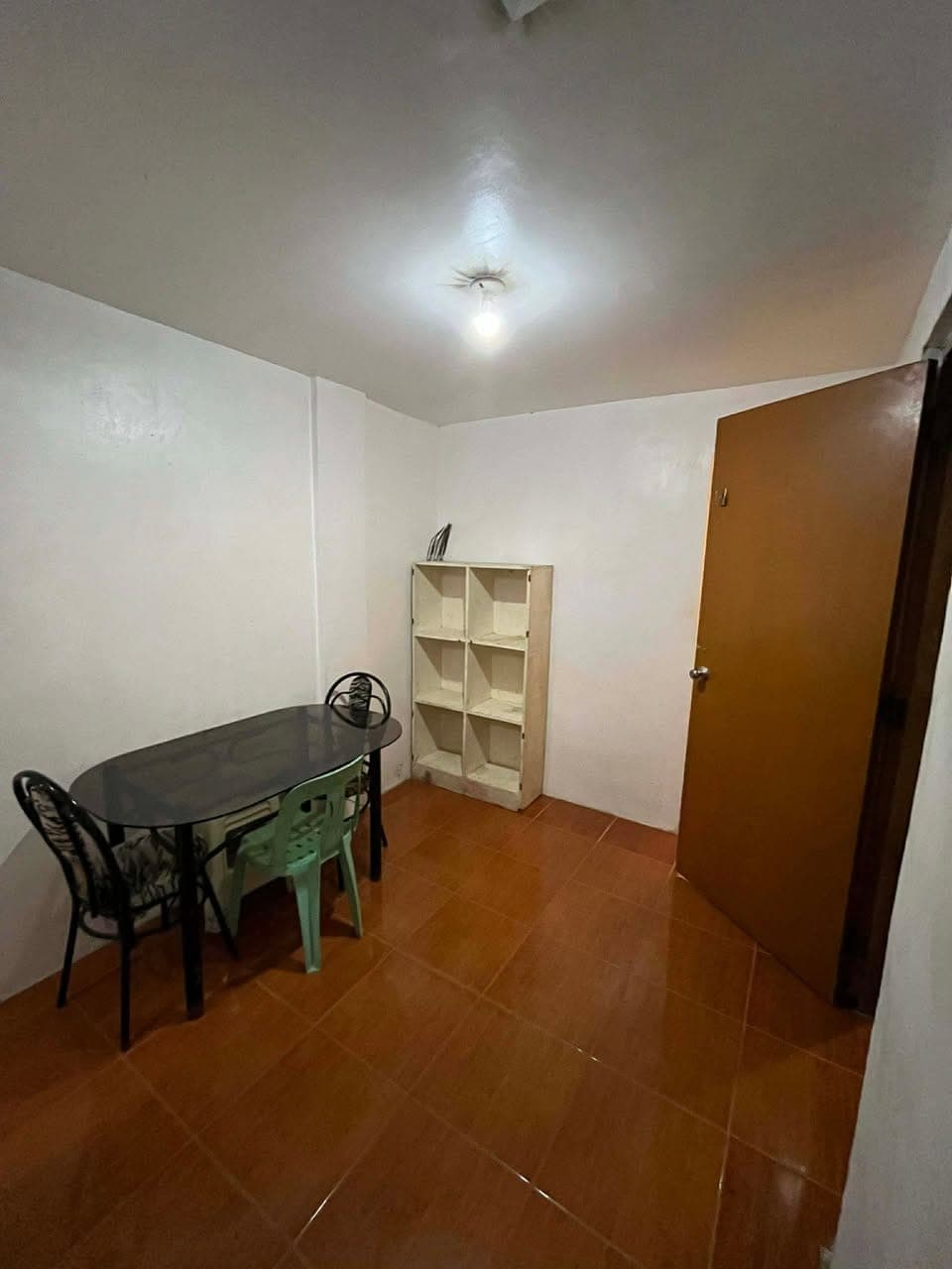 ROOM FOR RENT - photo 2