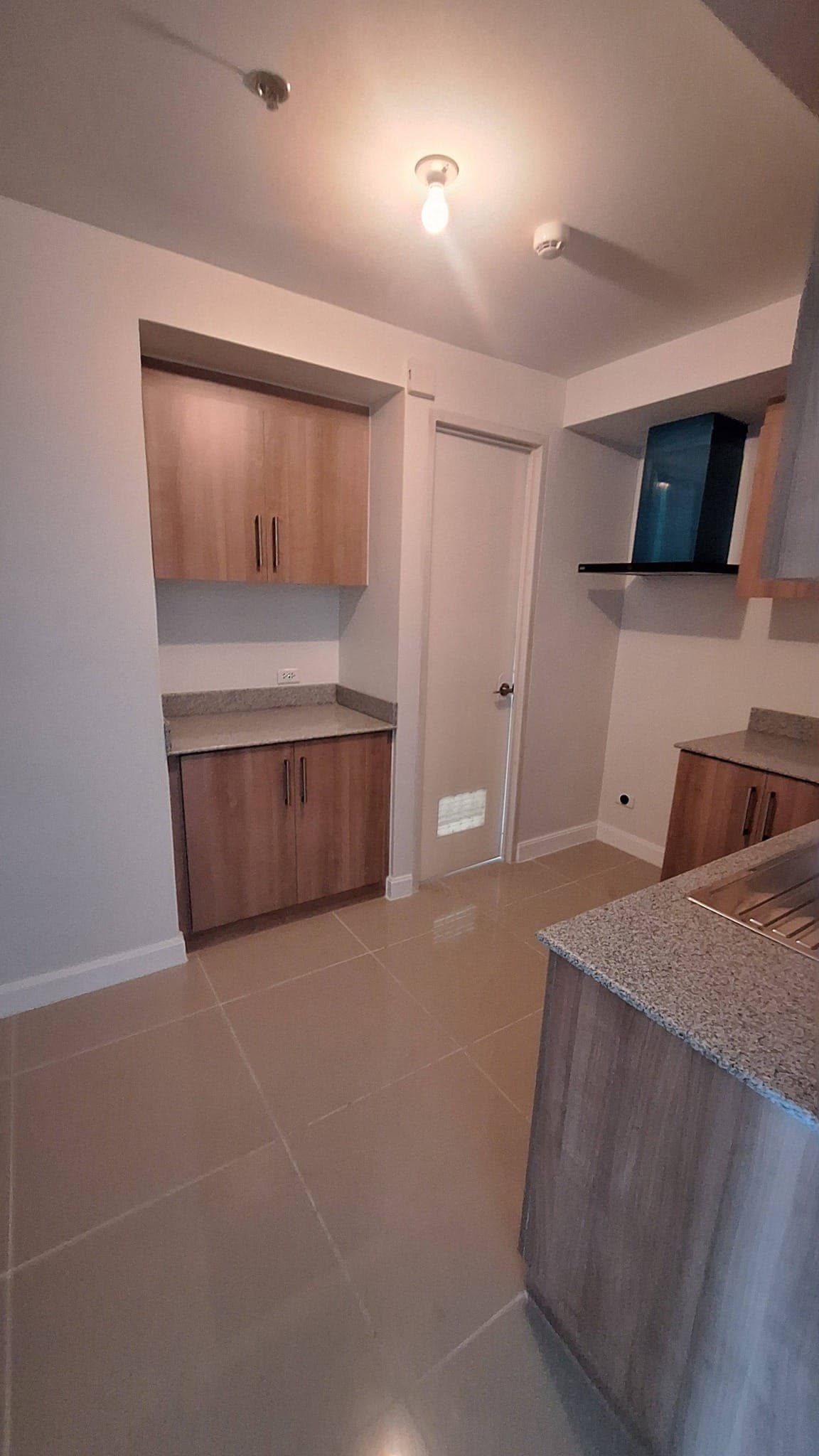 Four Seasons Riviera (Binondo Manila) - photo 1